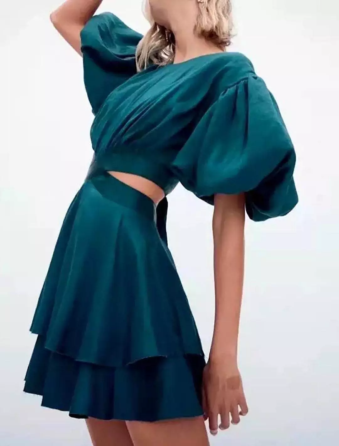 Cut Out Flared Backless Short Dress