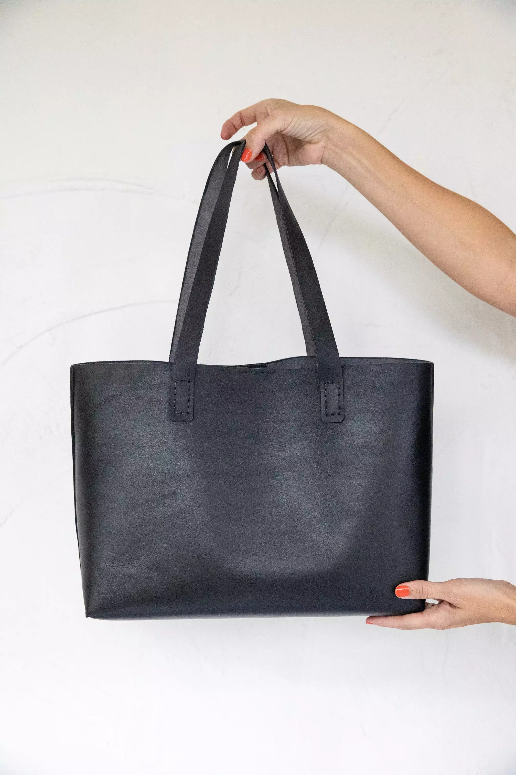 MARISOL LEATHER TOTE // BLACK