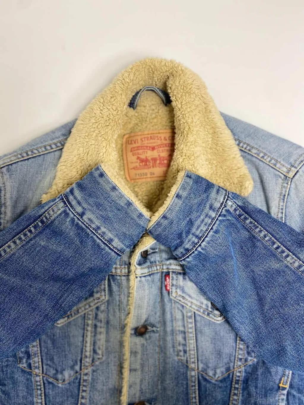 Men’s vintage Levis 71550 sherpa lined denim jacket – XS / Small