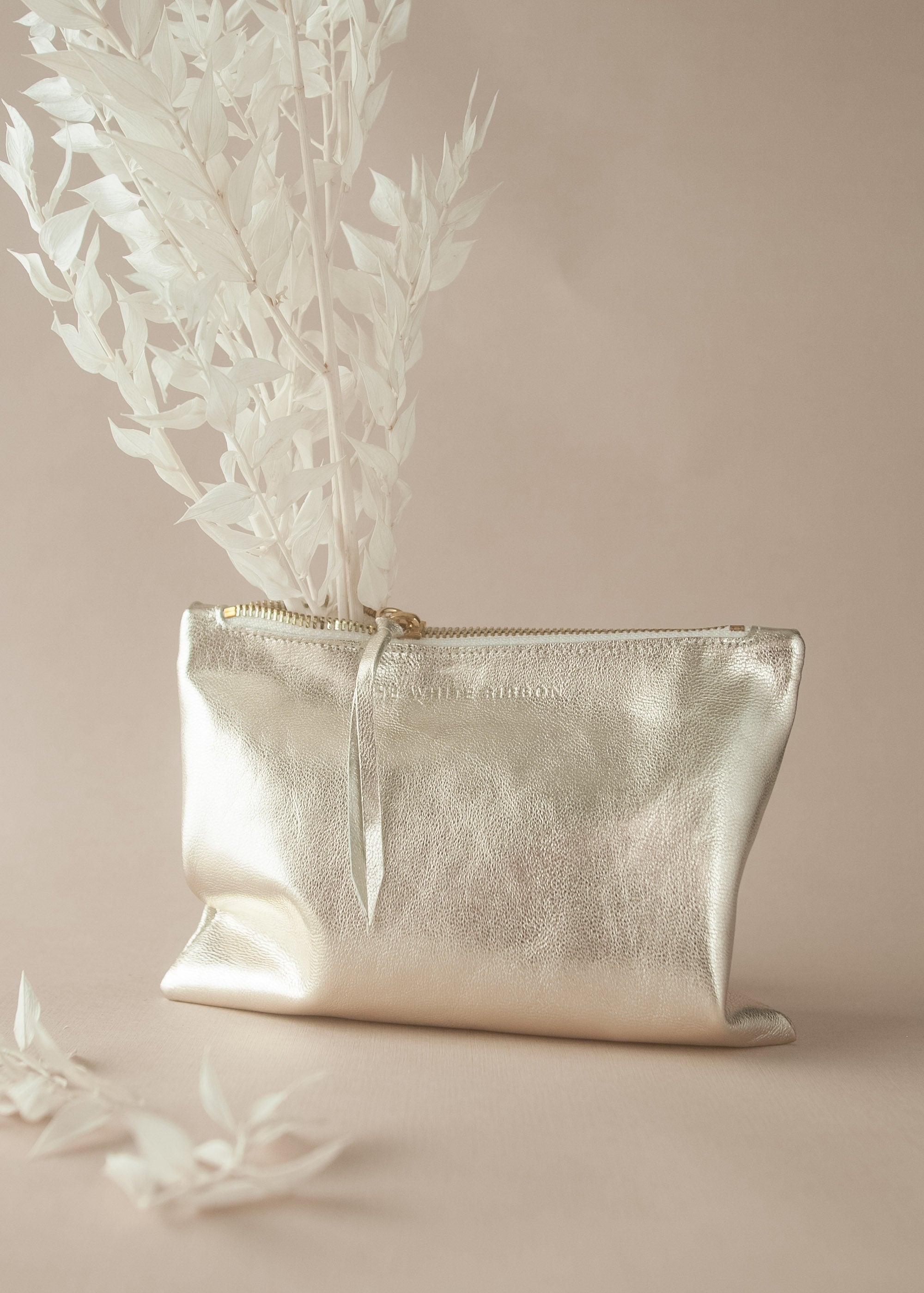 NOA Clutch - White Gold