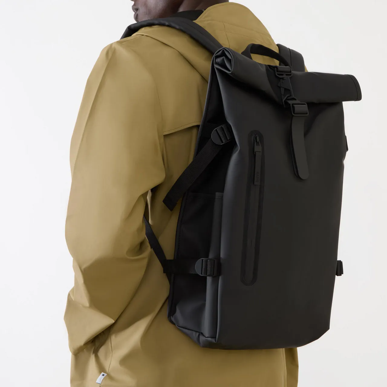 RAINS Roll Top Backpack - 01 Black