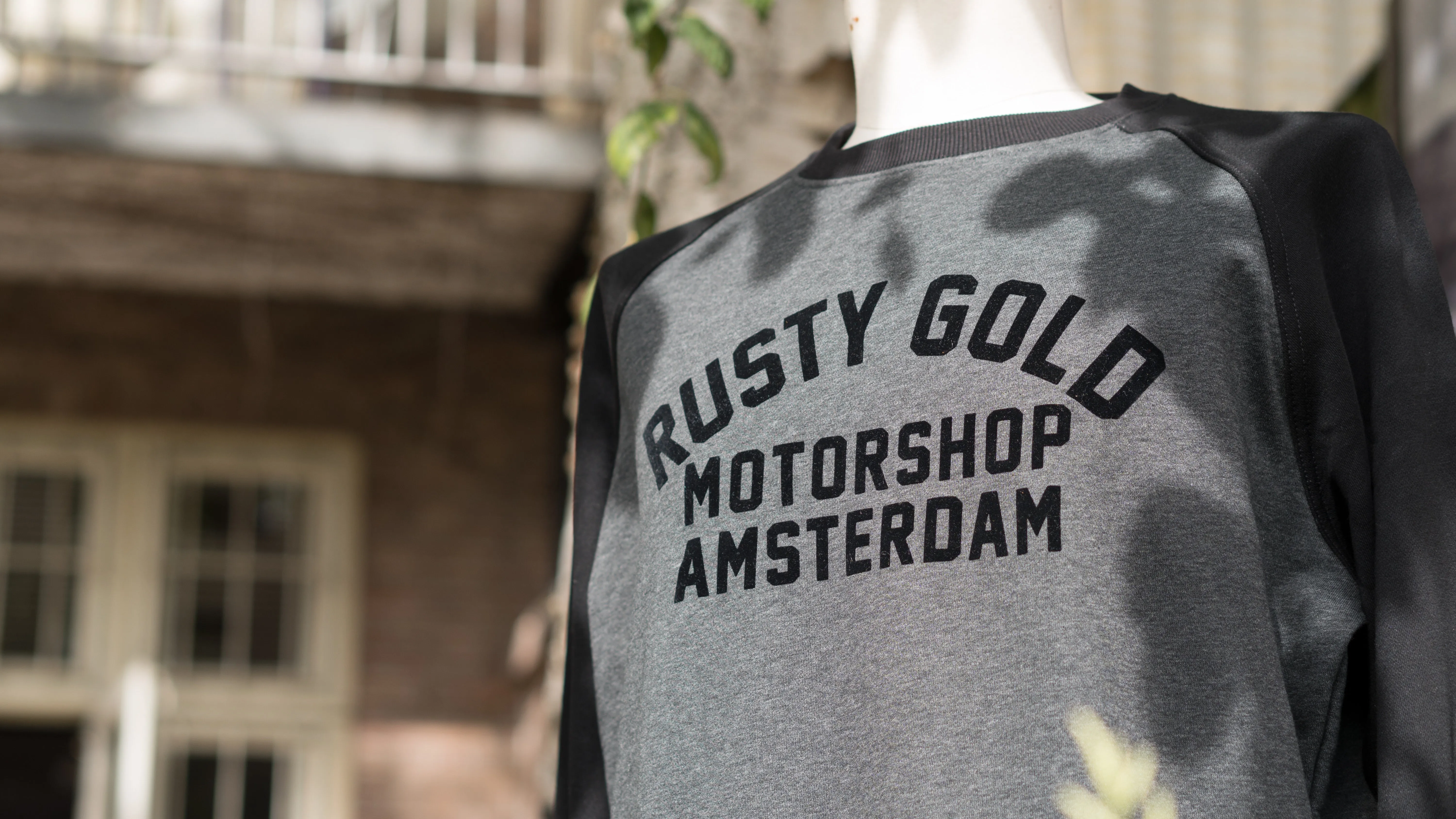 Rusty Gold Race Sweater Charcoal & Black