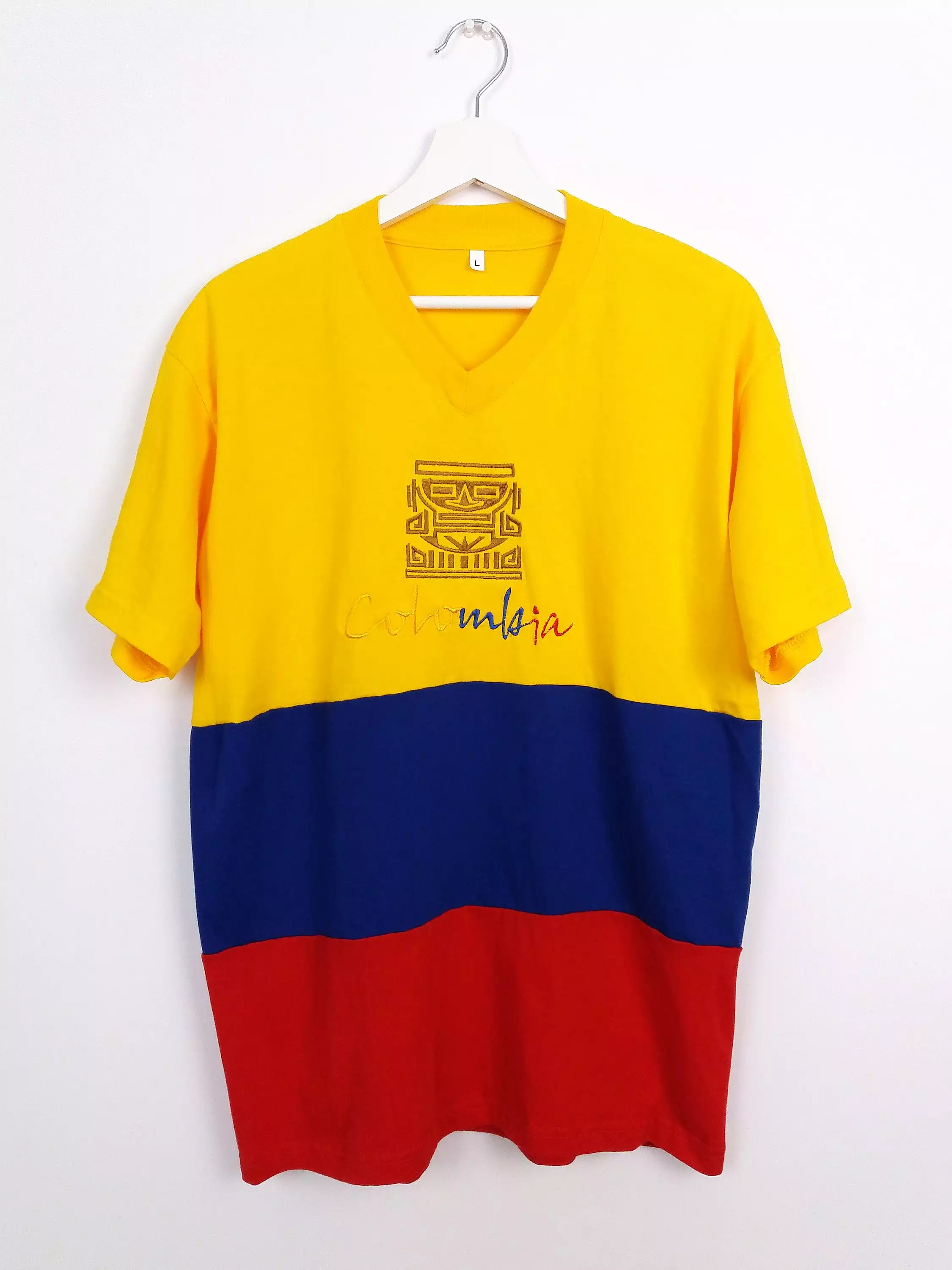 Vintage 'Columbia' Oversized T-shirt ~ size M-L