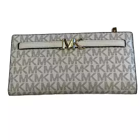 Wallet Designer By Michael Kors  Size: Medium